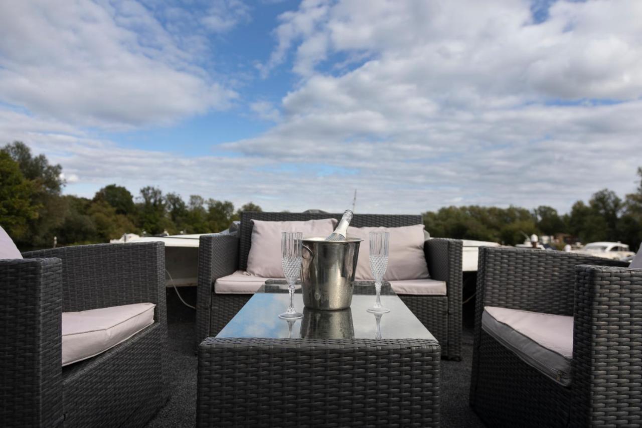 Hotel Eucala motor yacht East Molesey Exterior foto